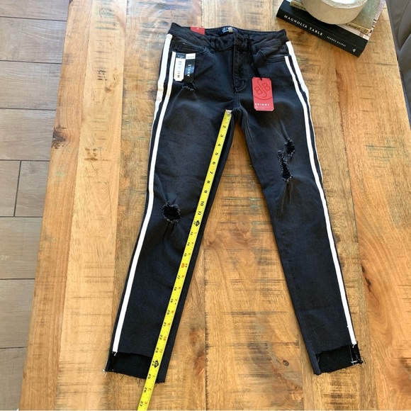 BOOMBOOM Jeans Trending Ankle Details Black Raw Hem High Rise Skinny Jeans Sz 5 - Picture 9 of 16